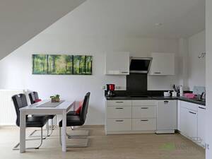 (EF0837_M) Dresden: Strehlen, möblierte Dachwohnung in ruhiger grüner Wohnlage, Waschmaschine, inkl. WLAN – 1219 Dresden – Vorschaubild 2