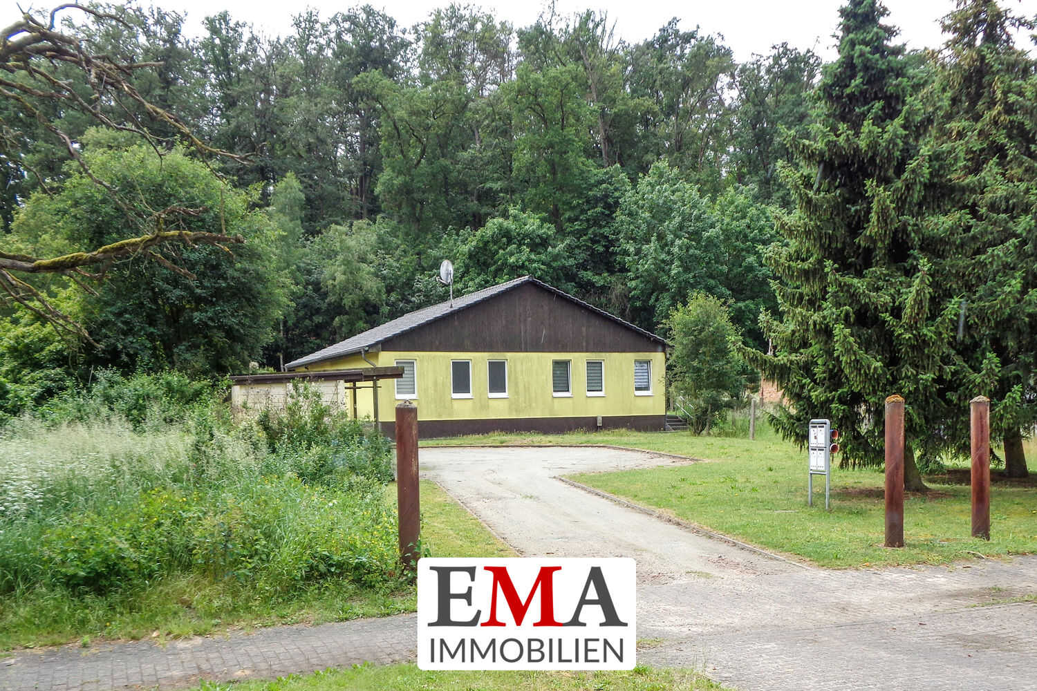 Voll vermietetes Vier-Parteien-Haus in idyllischer Lage – Kamern – Bild 1 von 9
