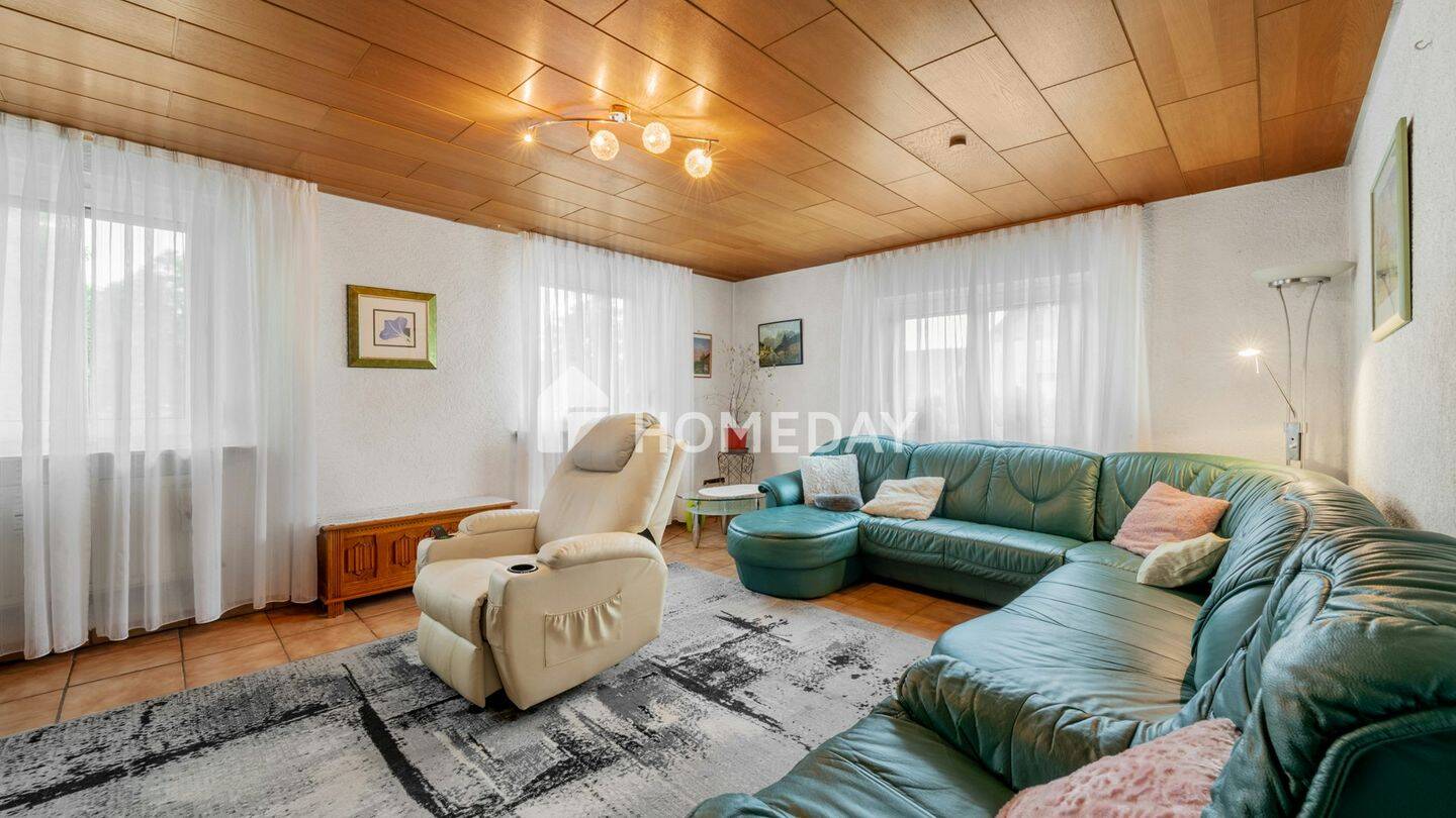 Wohnen oder Vermieten: Zweifamilienhaus mit ca. 195 m² Wohnfläche und flexiblem Nutzungspotenzial – Dettingen an der Erms – Vorschaubild 9