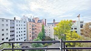 Vermietete, 2-Zimmer-Wohnung mit Westloggia und Fahrstuhl nur 300 Meter vom Kudamm! – 10629 Berlin – Vorschaubild 4
