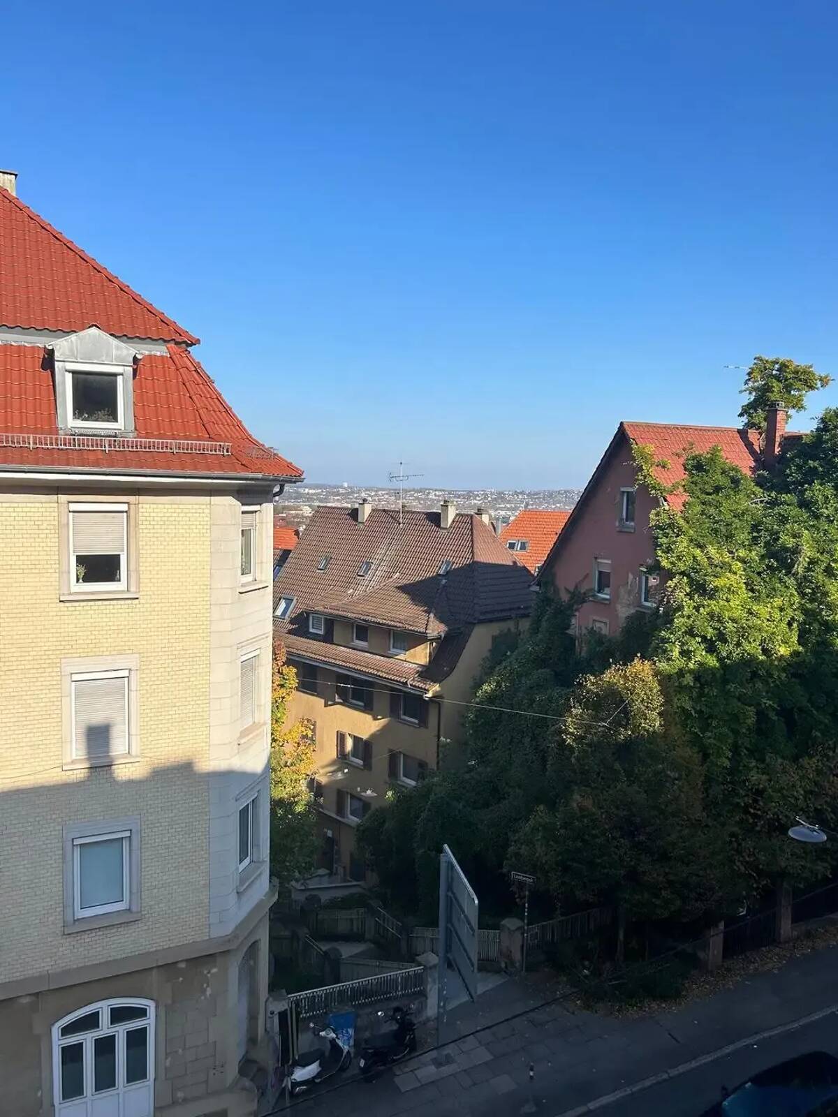 Helle 3-Zi-Wohnung. WG möglich. Loggia&Küche. Wagenburgtunnel – 70184 Stuttgart – Bild 1 von 9