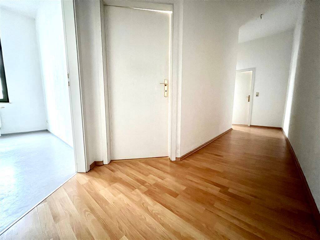 2 Zimmer mit EBK / Tageslichtbad / Wanne / Dusche / ASR :) – Chemnitz – Vorschaubild 8