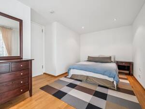 Großzügige und helle 4-Zimmer-Wohnung in der Rosenpark-Residenz in Vaihingen – 70563 Stuttgart – Vorschaubild 4