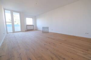 Hochwertig kernsanierte Eigentumswohnung mit Aufzug, Einbauküche und Balkon ins Grüne - mit TG-Platz – 90765 Fürth – Vorschaubild 2