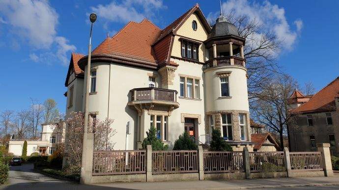 Einziehen und Wohlfühlen: 2-Zimmer-Wohnung mit Balkon