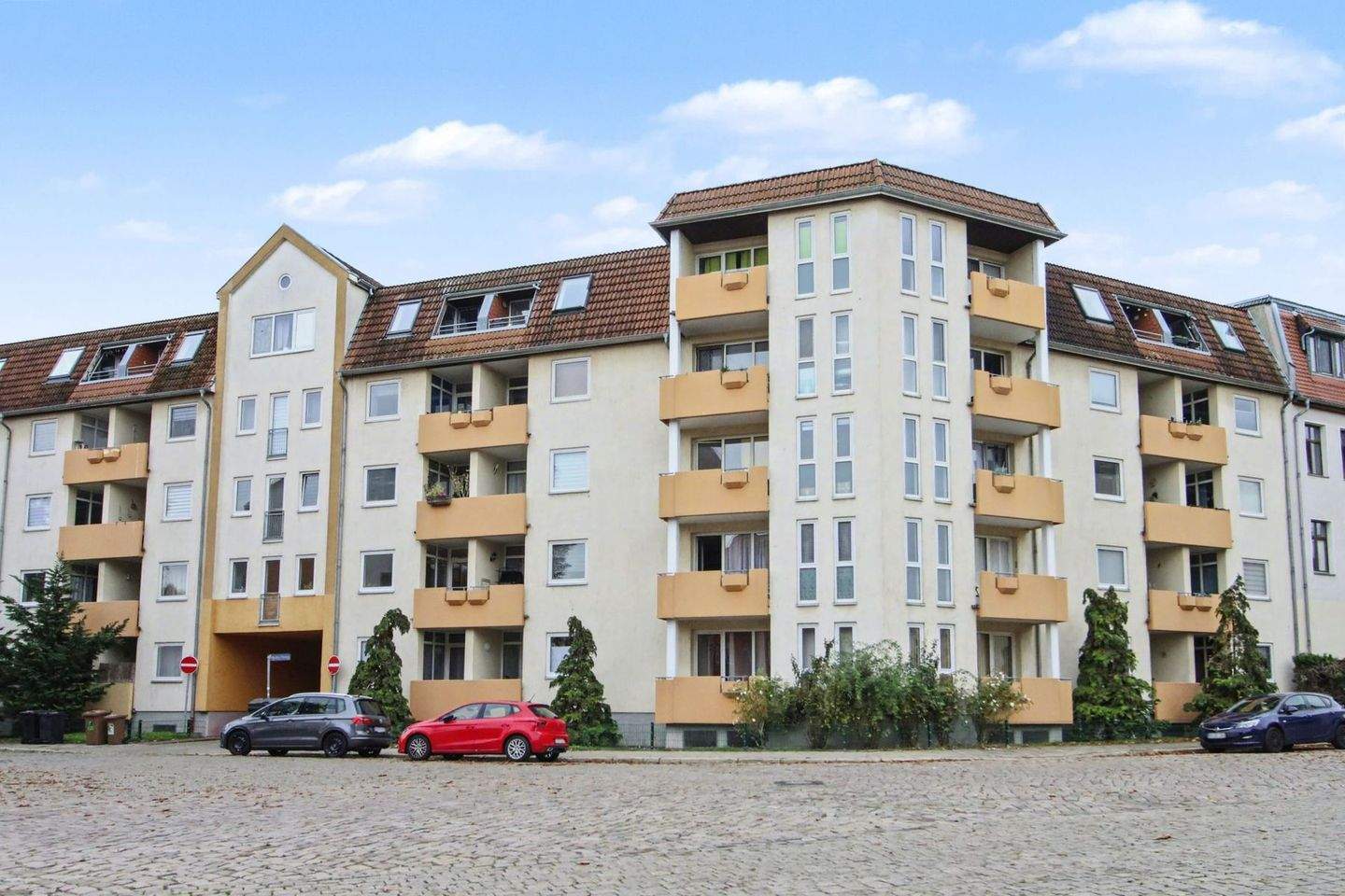 1-Raum-Wohnung in Top-Lage mit Balkon und Tiefgaragenstellplatz - Nähe Zentrum & Universität – Magdeburg – Bild 1 von 6