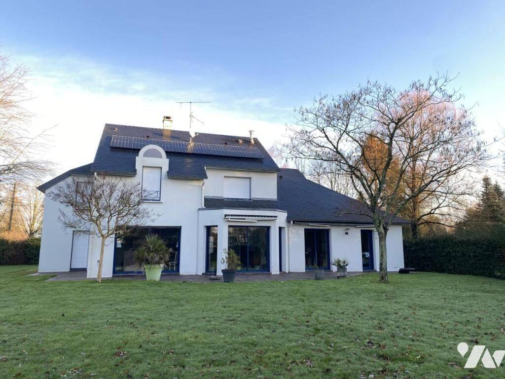 Maison 6 pièces 191 m² · à Saint-Berthevin · 191 m² · 486 100 €