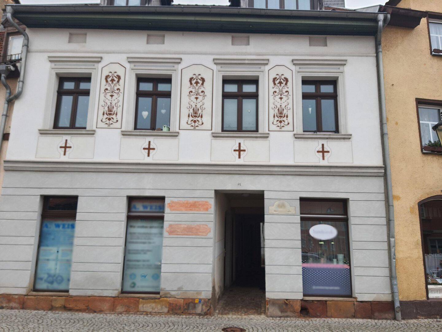 Historisches Fachwerkhaus mit attraktivem Ferienwohnungs-Potenzial im Herzen von Naumburg - Fassade Denkmalschutz – Naumburg (Saale) – Vorschaubild 4
