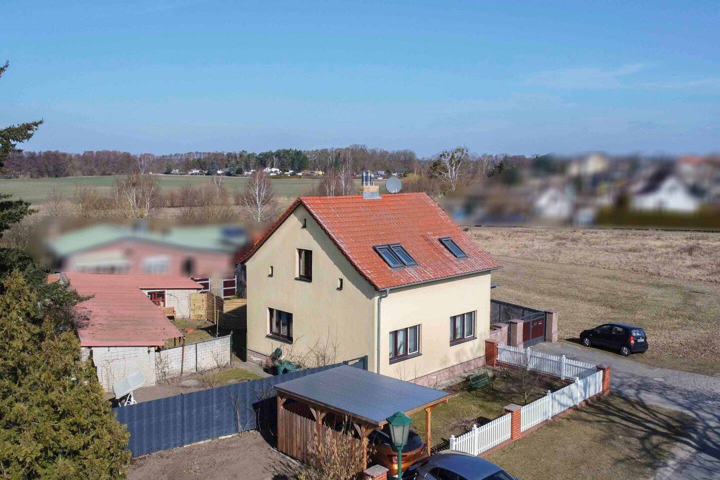 Modernisiertes 5-Zimmer-Einfamilienhaus mit Garten, Garage & Carport in Liebenwalde – Liebenwalde – Vorschaubild 4