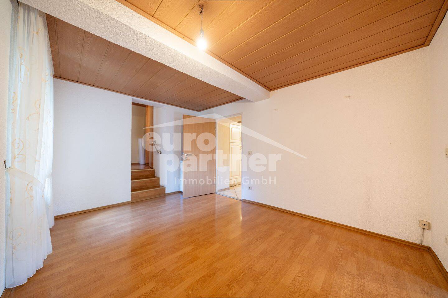 Großzügiges Wohnhaus mit Einliegerwohnung in Reichenbach! – Reichenbach – Vorschaubild 5
