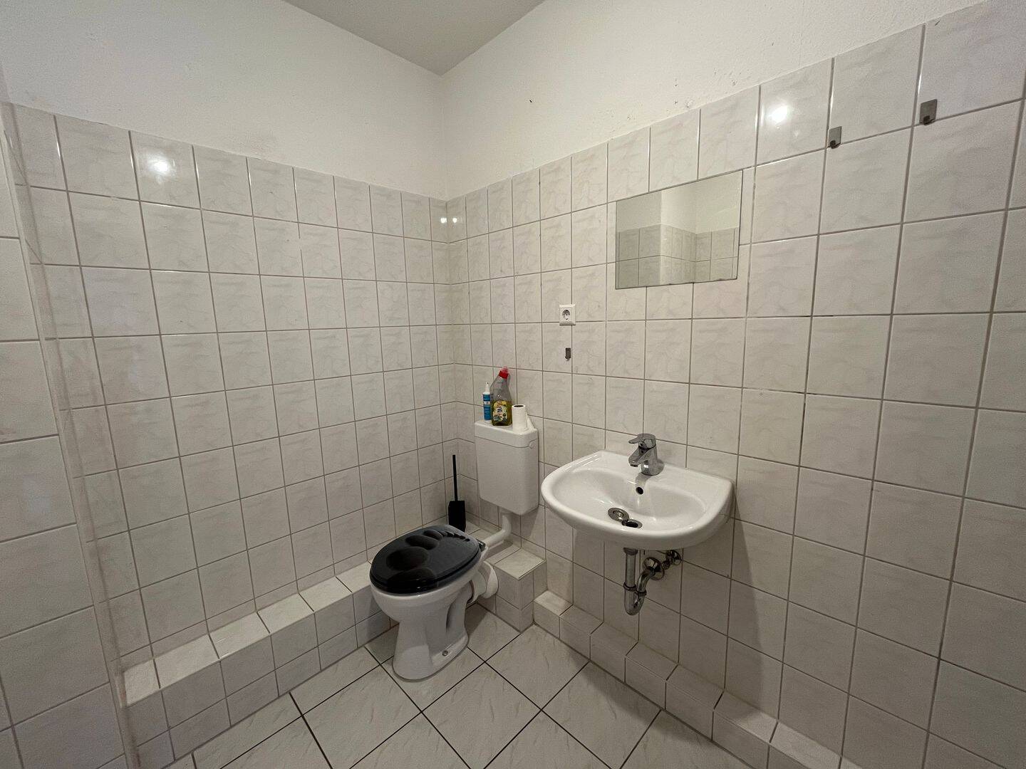 WG- oder Familienfreundliche 5-Zimmer-Wohnung mit Balkon in Chemnitz – Chemnitz – Vorschaubild 8