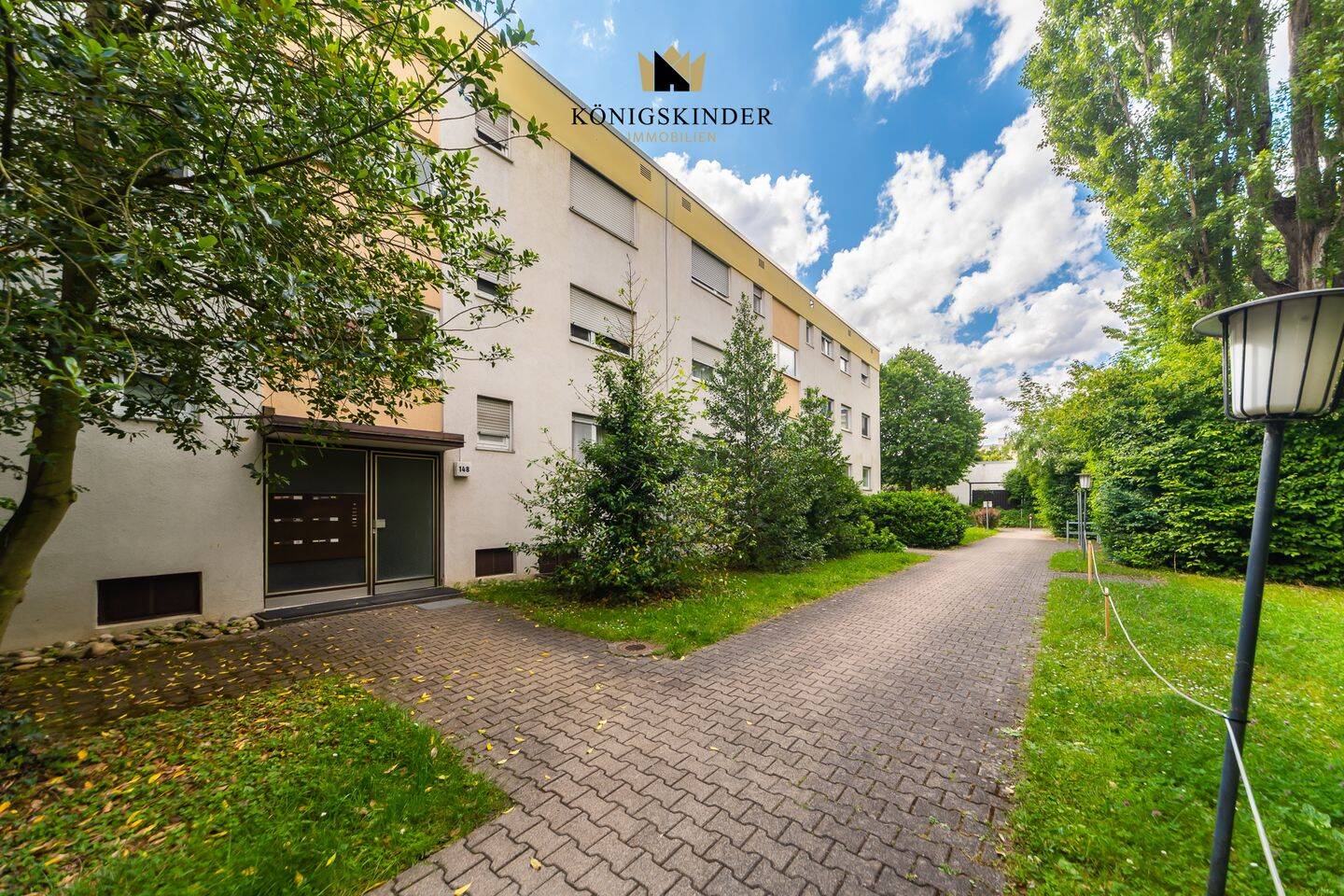 Wohntraum in Möhringen: Hochwertig modernisierte 4,5-Zimmer-ETW mit großem Balkon