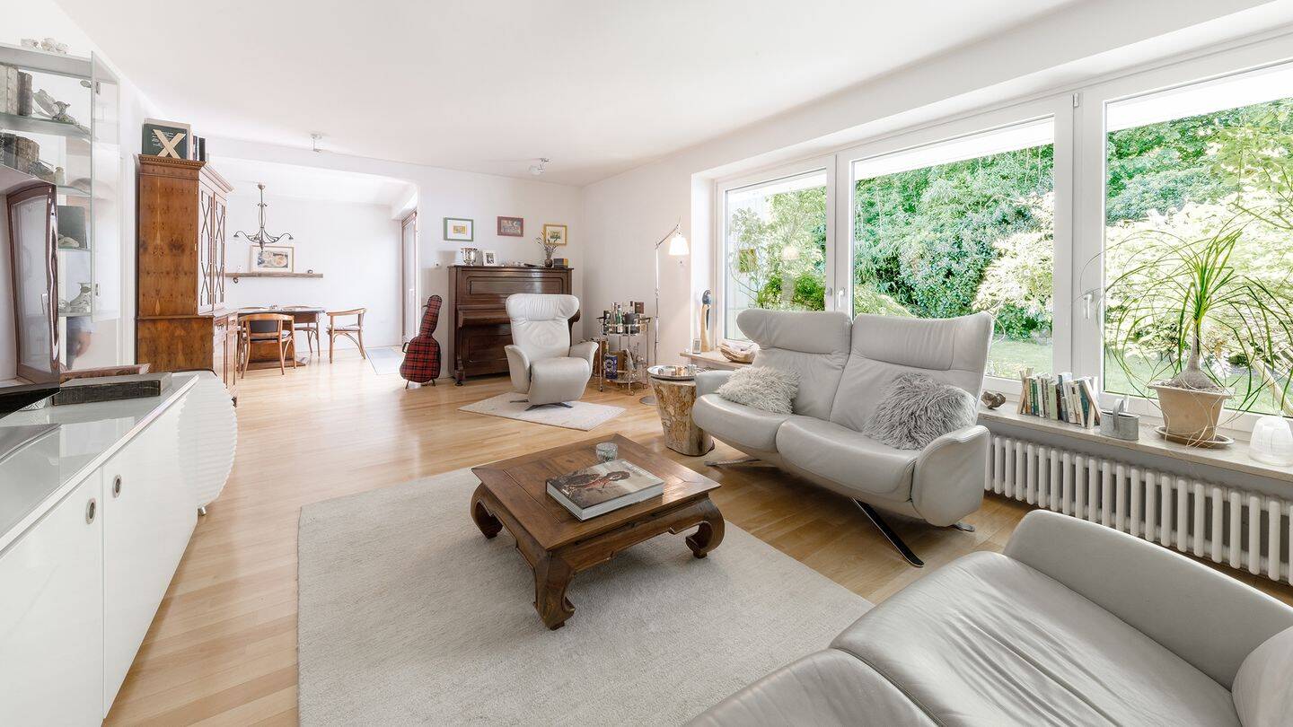 Elegantes Einfamilienhaus mit Wintergarten in ruhiger Lage in Trudering – München – Vorschaubild 2