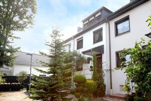 Neuwertiges Einfamilien-Mittelreihenhaus mit Garten und überdachter Terrasse – 28259 Bremen – Vorschaubild 2