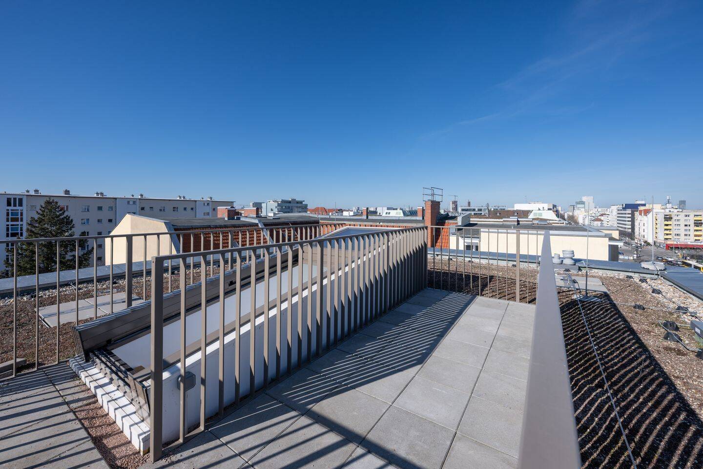 Penthouseleben über den Dächern von Wilmersdorf - 3,5 Zimmer mit drei Terrassen – Berlin – Vorschaubild 3