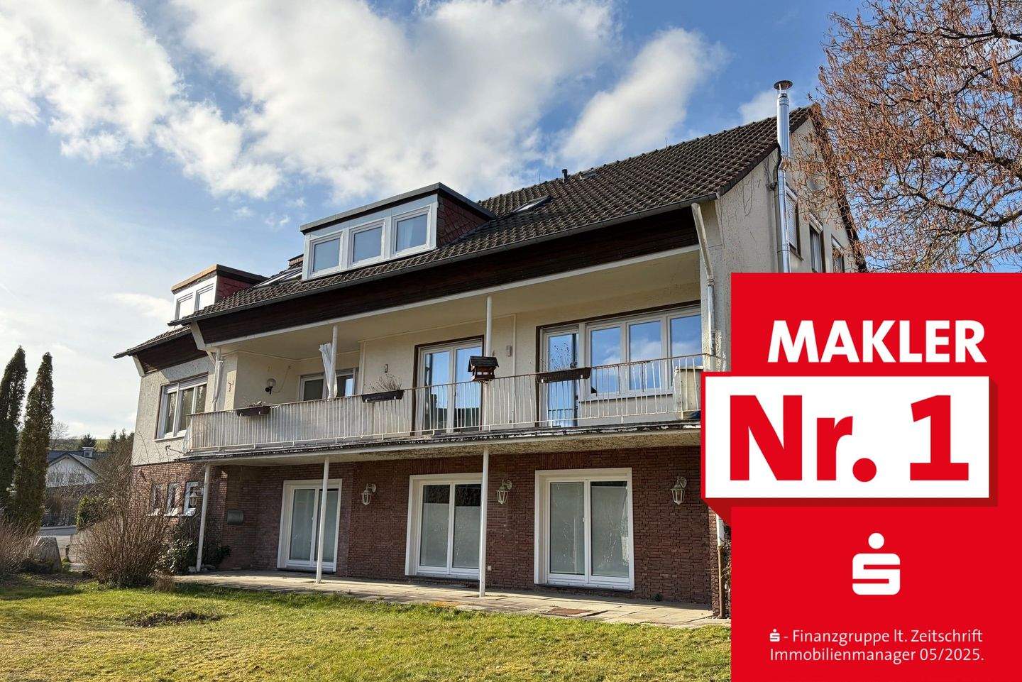 +++ NEUER PREIS +++ Großzügiges Wohnhaus mit Einliegerwohnung! – Bad Berleburg – Bild 1 von 9