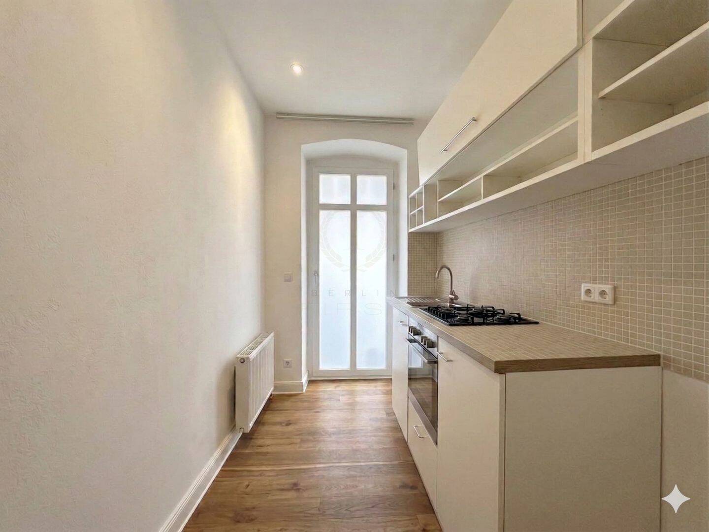 Traumhaft sanierte Wohnung mit Balkon in bester Lage von Berlin-Mitte – Berlin – Vorschaubild 2