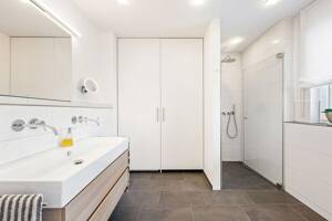 Top-Wohnlage im Herzen Stuttgarts! Exklusive, barrierefreie 4,5-Zimmer-Wohnung – 70176 Stuttgart – Vorschaubild 9