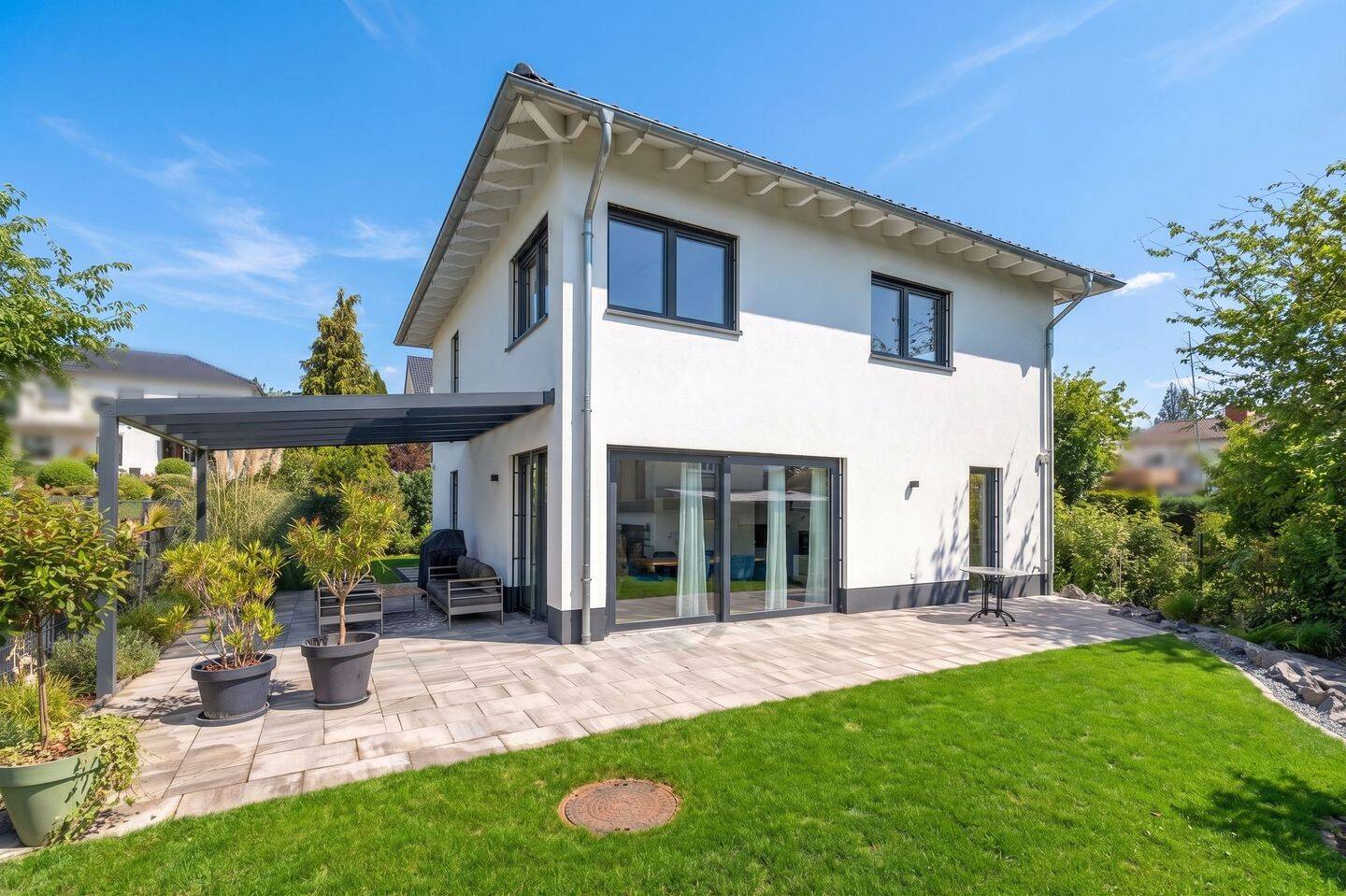Wohnen 2.0: High-End-Effizienzhaus in begehrter Wachtberger Lage – Wachtberg – Bild 1 von 7