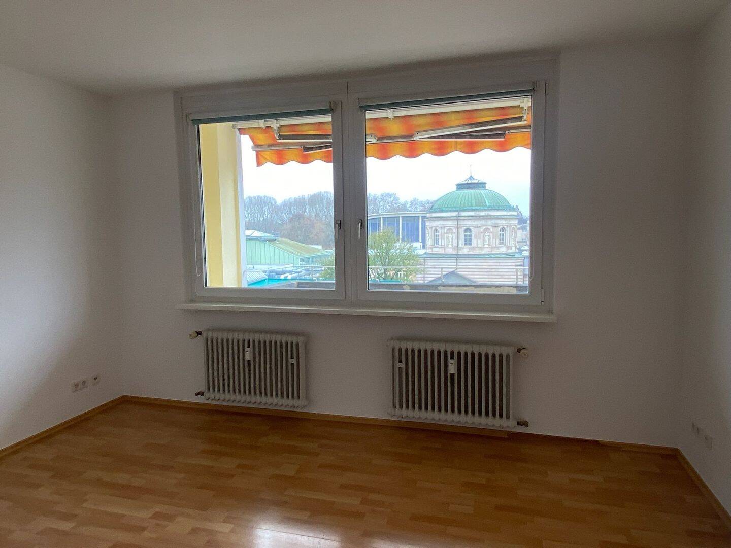 Schöne 3,5 Zimmer Wohnung in der Südstadt – Karlsruhe – Vorschaubild 3