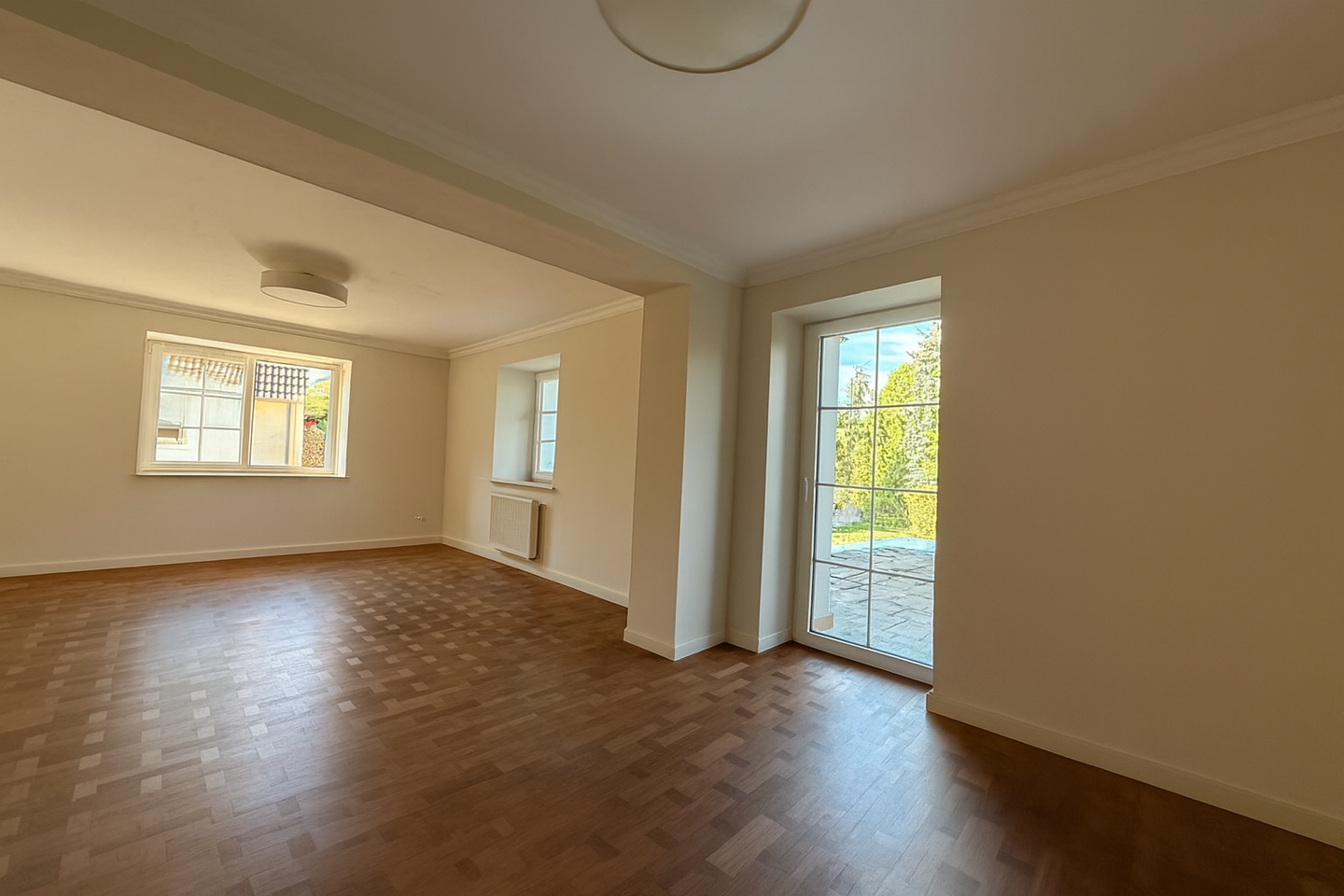 Einfamilienhaus mit Pool | West-Terrasse | Fußbodenheizung | Nebengebäude – Krostitz – Vorschaubild 3