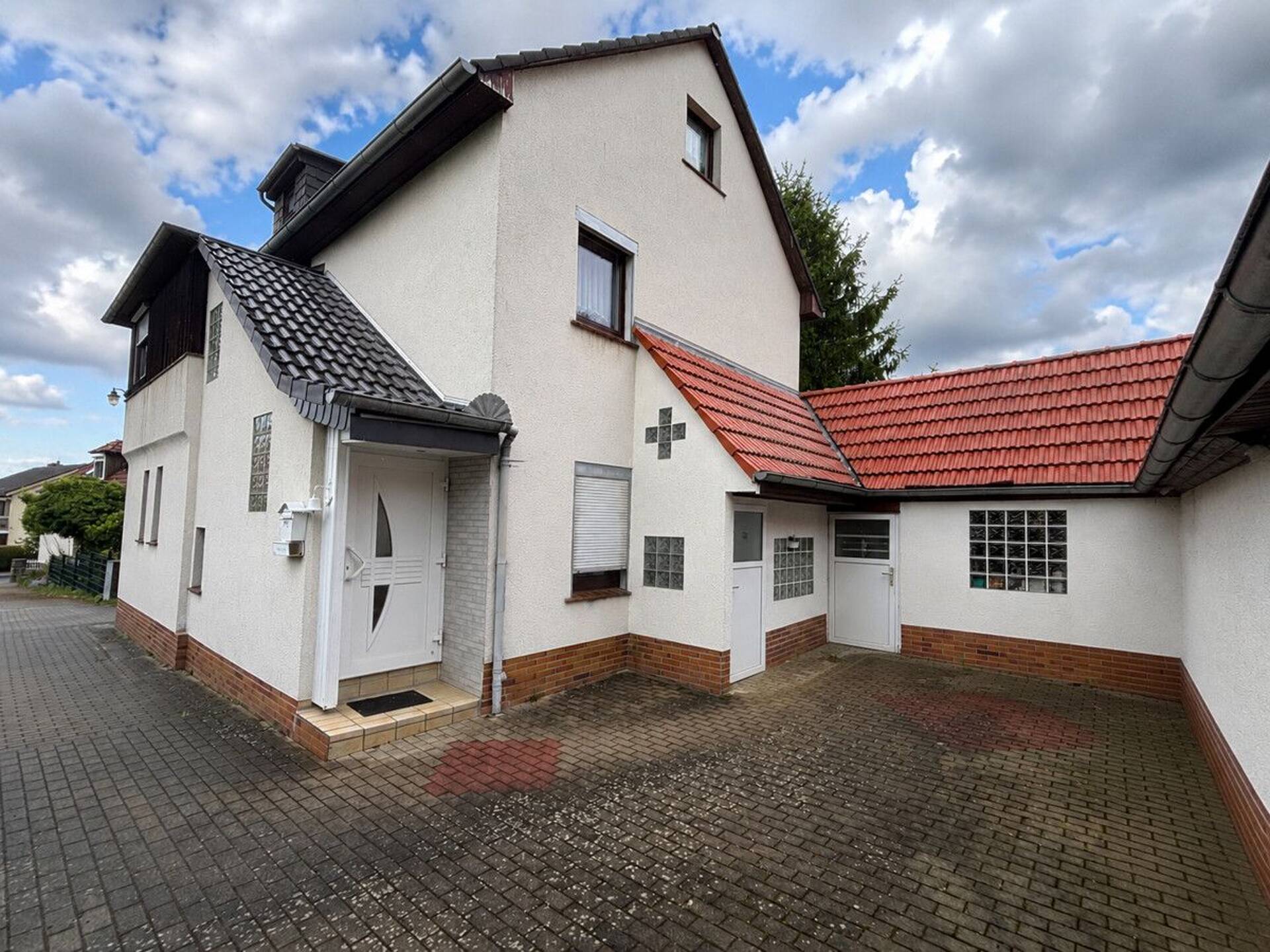 Mehrfamilienhaus in 34132 Kassel / Oberzwehren mit 167 m² kaufen