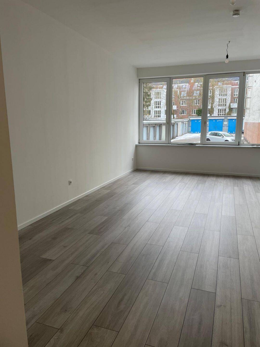 1-Zimmer-Appartment unmöbliert an Studenten und Auszubildende zu vermieten – Hamburg – Vorschaubild 3
