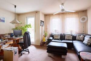 Sanierte Wohnanlage: 2-Zimmer-Wohnung mit Balkon und eigener Garage – 70599 Stuttgart – Vorschaubild 4