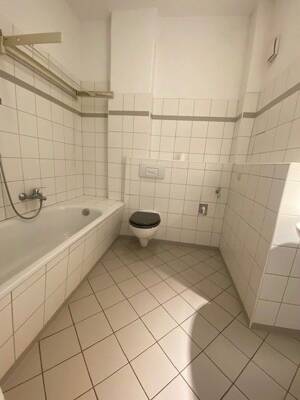 Schöne 2-Raum-Altbauwohnung mit Parkettboden in ruhiger Lage – 1129 Dresden – Vorschaubild 9