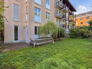 Helle 3-Zimmer-Erdgeschoss-Wohnung mit 60m² Privatgarten sowie Tiefgaragenstellplatz in Moosach – 80993 München – Vorschaubild 3