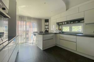 Design. Eleganz. Wohnqualität. Exklusive 4-Zimmer-Terrassenwohnung in Fürth – 90763 Fürth – Vorschaubild 2