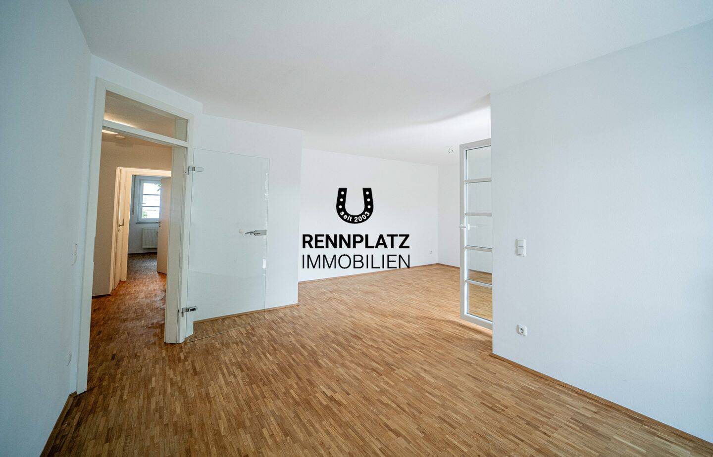 Renovierte 4-Zimmer-Wohnung mit Garten in Tretzel-Anlage. Frei! Open-House-Events: 31.07. + 06.08.! – Regensburg – Vorschaubild 4