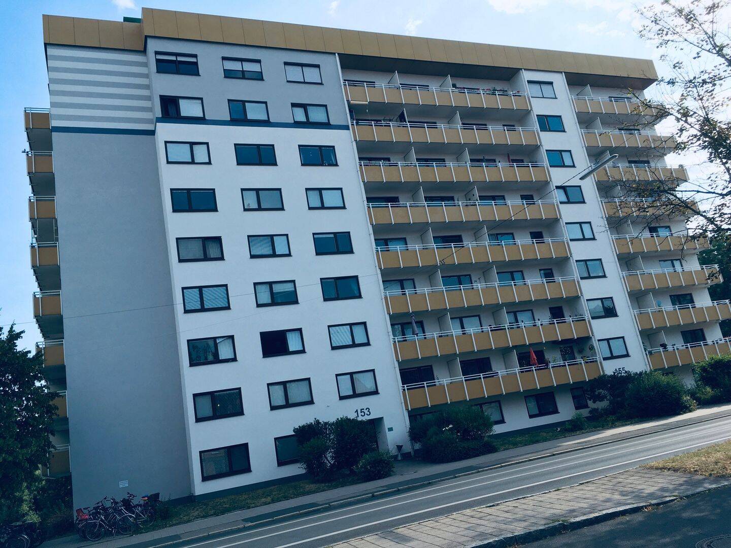 Sanierte 1 1/2-Zimmer-Wohnung mit Balkon im Erlanger Osten, Drausnickstr.