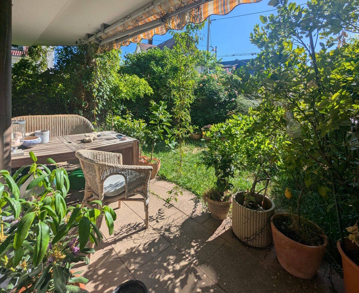 Grünes Idyll mit TG-Stellplatz in Stuttgart-Vaihingen! – Stuttgart – Vorschaubild 3