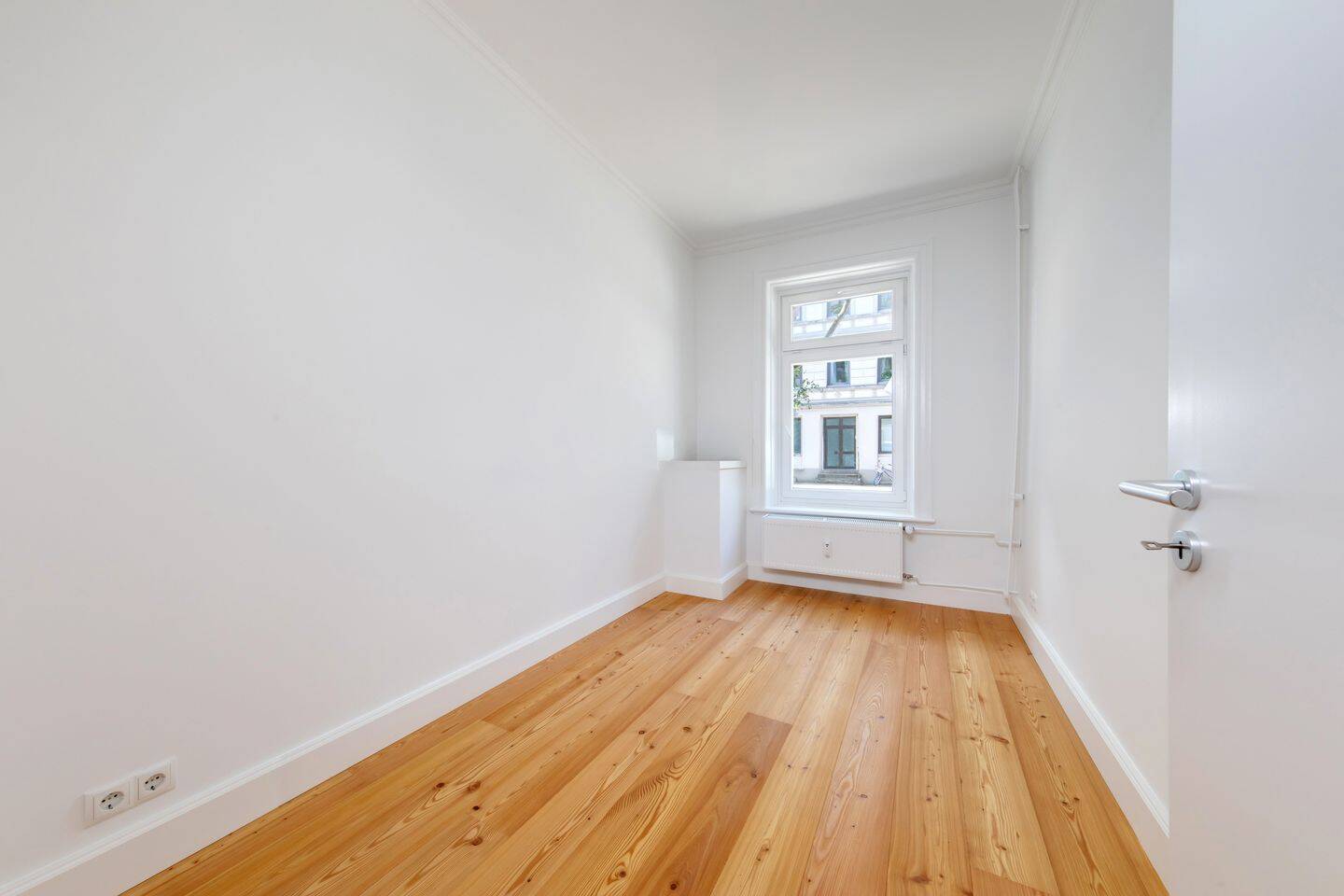 Helle 2-Zimmer-Erdgeschosswohnung mit grozügiger Terrasse in Eimsbüttel – Hamburg – Vorschaubild 3