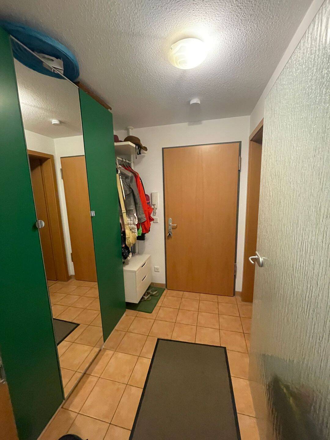 Geräumige 4-Zimmer-Wohnung mit Balkon im Nürnberger Norden – Nürnberg – Vorschaubild 2
