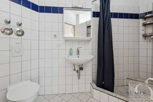 Helle 2-Zimmer-Altbauwohnung mit Balkon im ruhigen Hinterhaus – 10245 Berlin – Vorschaubild 8