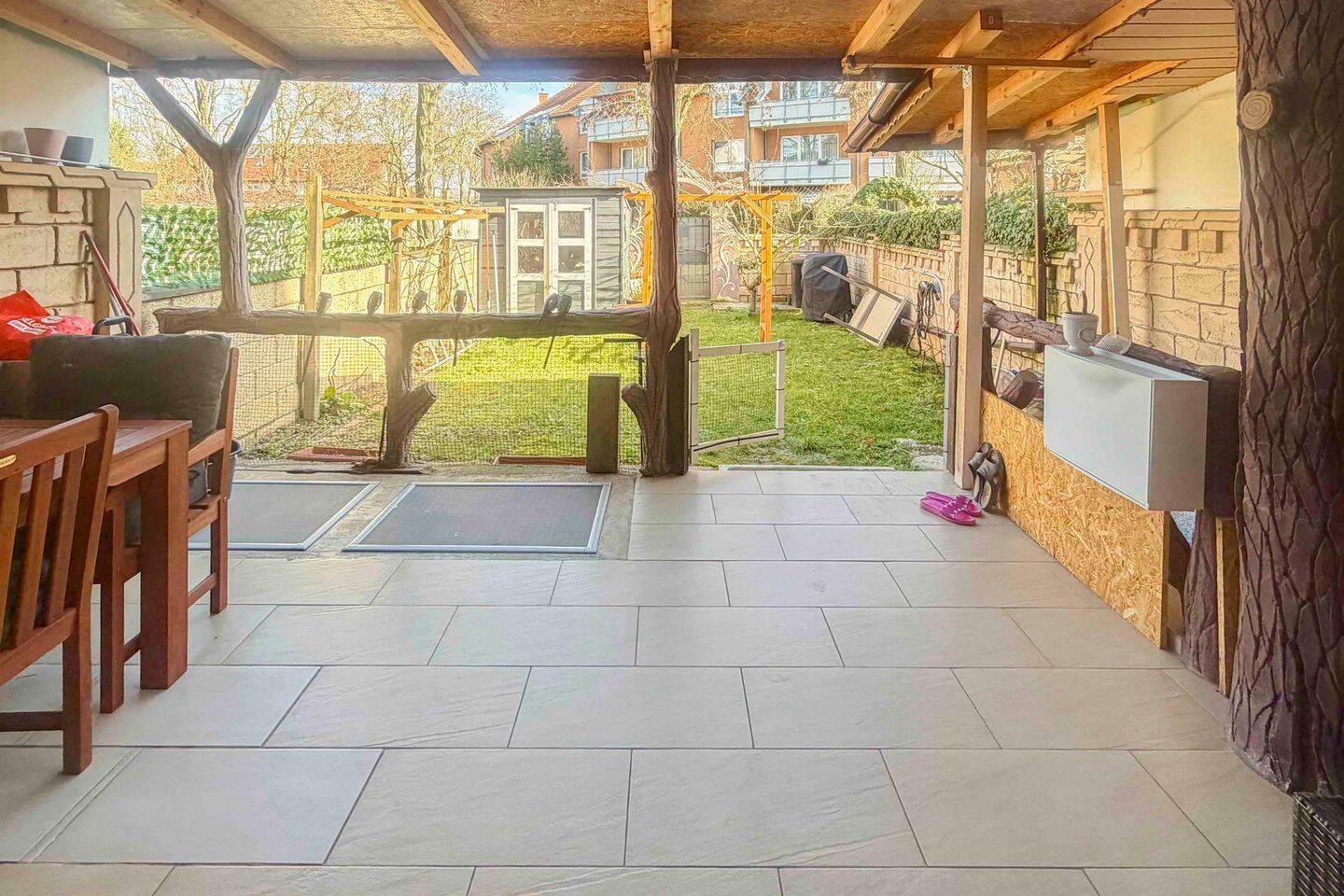 Viel Raum für Ihre Familie: Top gepflegtes Rheinmittelhaus im Kölner Norden. – Köln – Vorschaubild 2