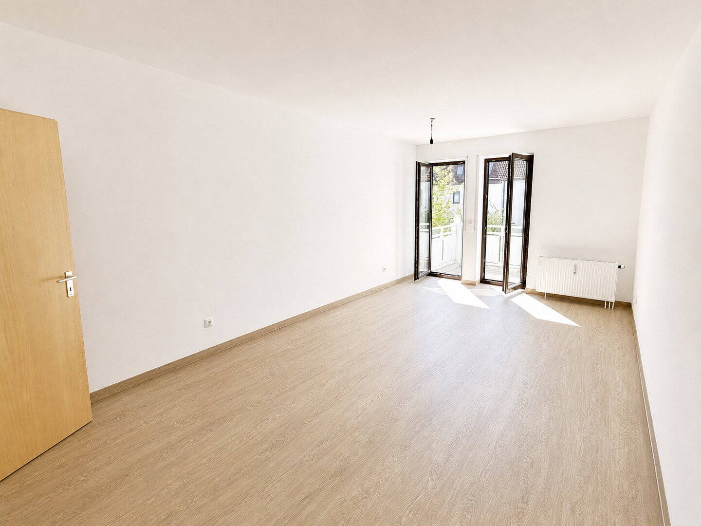 Helle, renovierte 2,5-Zimmer-Wohnung mit Südbalkon in -Moosach - RESERVIERT! – München – Vorschaubild 4