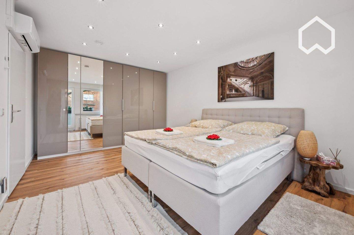 Wundervolles, hochwertiges und großartiges Loft mit Balkon – Krefeld – Vorschaubild 6