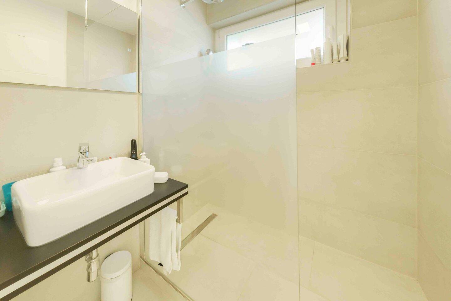 Haus im Haus: Attraktive 3-Zimmer Terrassenwohnung mit Garage, Stellplatz und großer Terrasse – Stuttgart – Vorschaubild 9