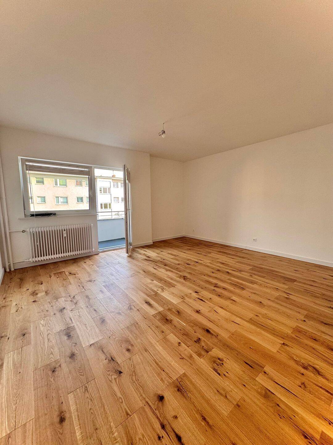 Elegante 1,5-Zimmer-Residenz nach Kernsanierung mit Balkon und Lift im begehrten Wedding – Berlin – Vorschaubild 3