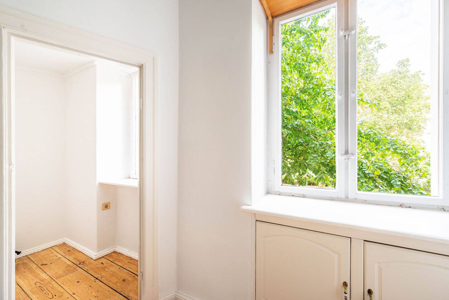 ?? Helle Altbau-Perle nahe Rehberge: 2-Zi mit Balkon, Aufzug, EBK, Dielen & charmantem Erkerzimmer – Berlin – Vorschaubild 8