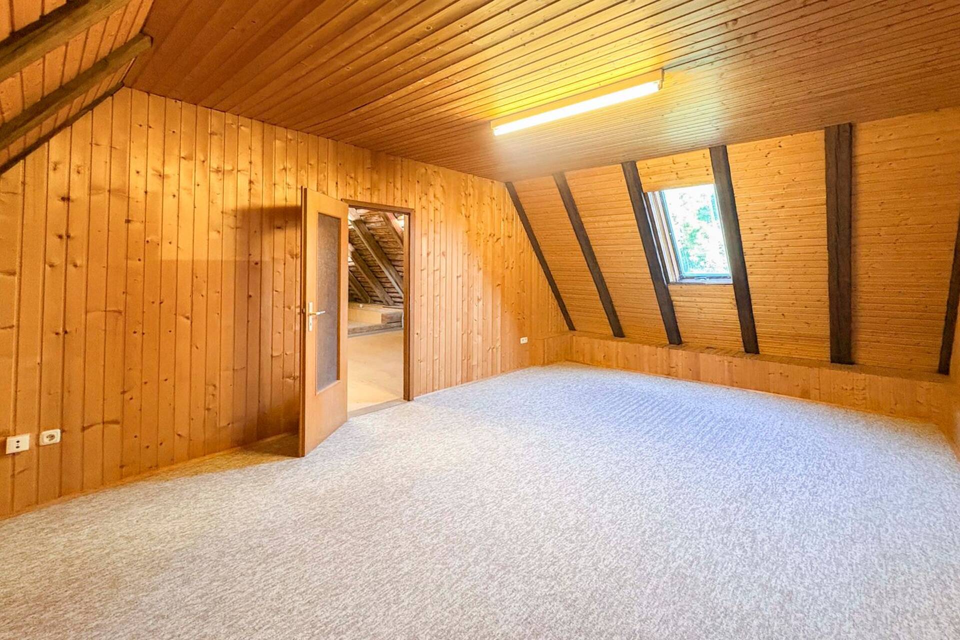 Haus in 86316 Friedberg mit 360,09 m² kaufen