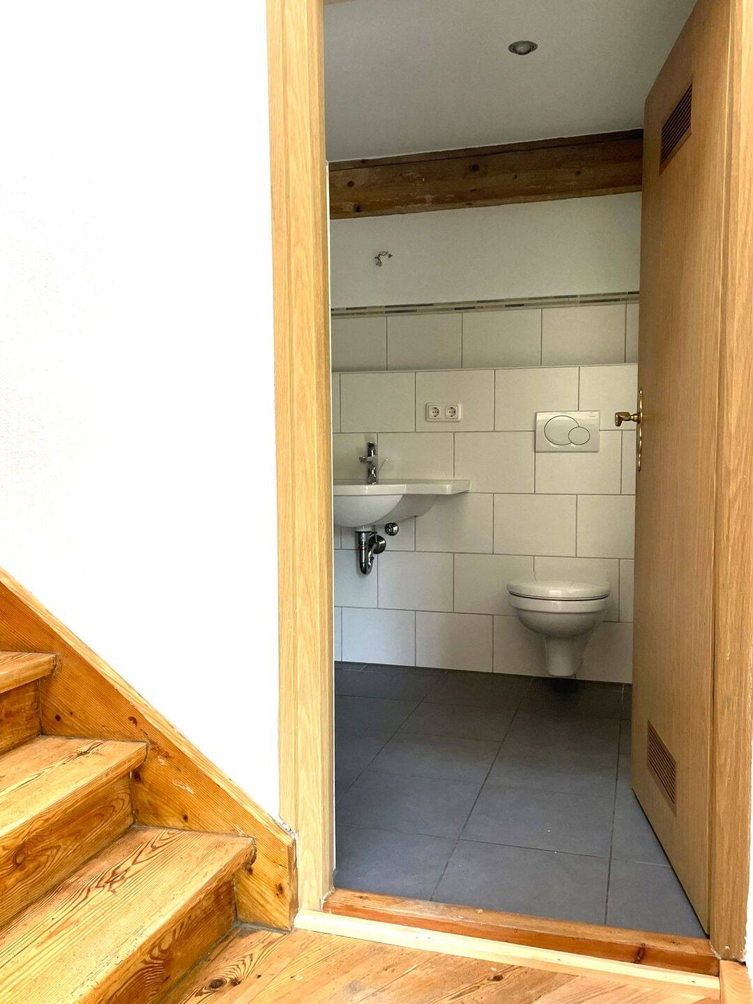 Attraktives Einfamilienhaus mit großem Garten in TOP Lage! – Rosenheim – Vorschaubild 4