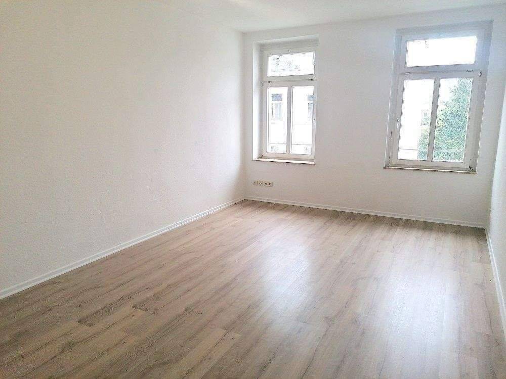 !! 3-Zimmer-Wohnung mit Fußbodenheizung, Balkon, PKW-Stellplatz in ruhiger Nebenstraße !! – Chemnitz – Vorschaubild 5