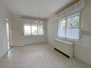 Freistehendes Einfamilienhaus mit Potenzial auf weitläufigem Grundstück inklusive Bebauungsoption für ein weiteres Haus! – 99097 Erfurt – Vorschaubild 8