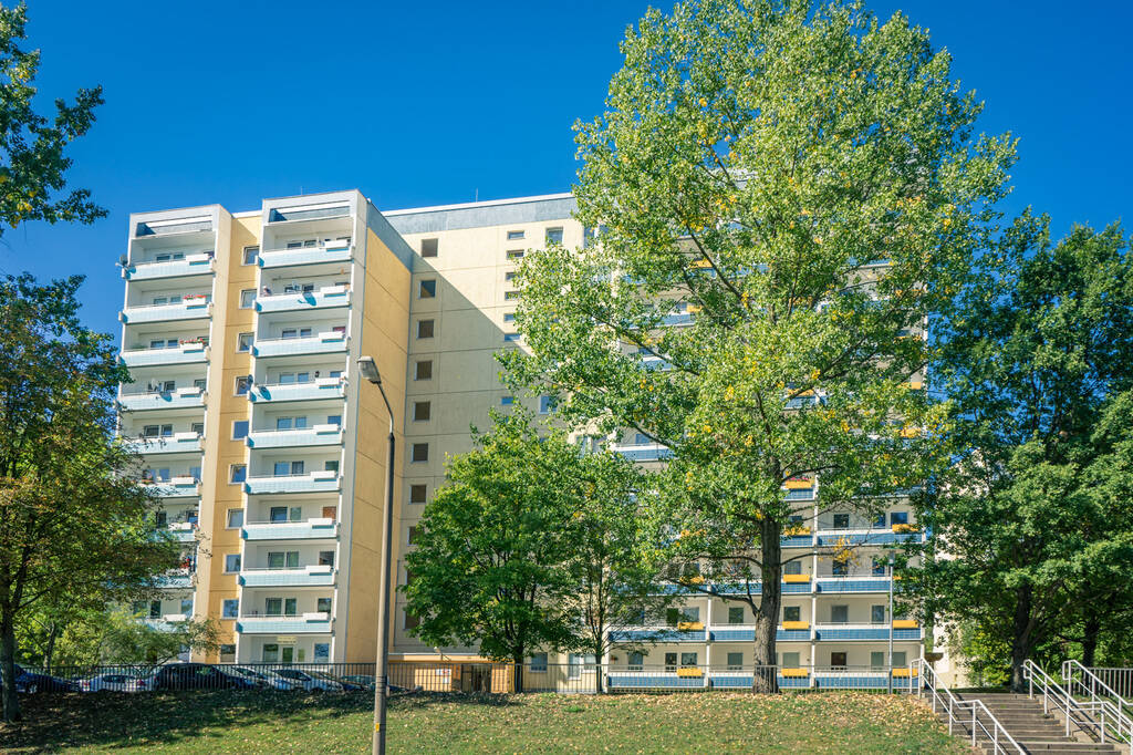 1-Raum-Wohnung mit Einbauküche und Balkon – Chemnitz – Vorschaubild 4
