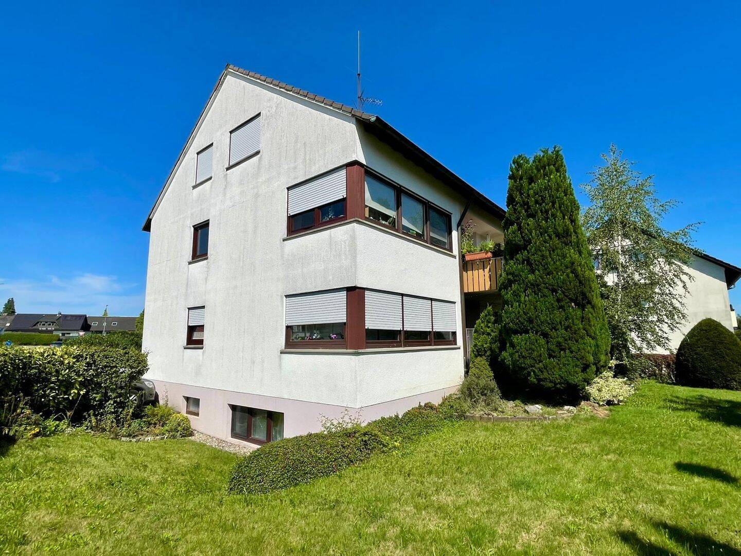Gepflegtes Dreifamilienhaus in Welzheim zu verkaufen.