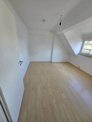3-Zimmer-Maisonette-Whg. Erstbezug nach Modernisierung, nähe Zuckerfabrik – 93055 Regensburg – Vorschaubild 3